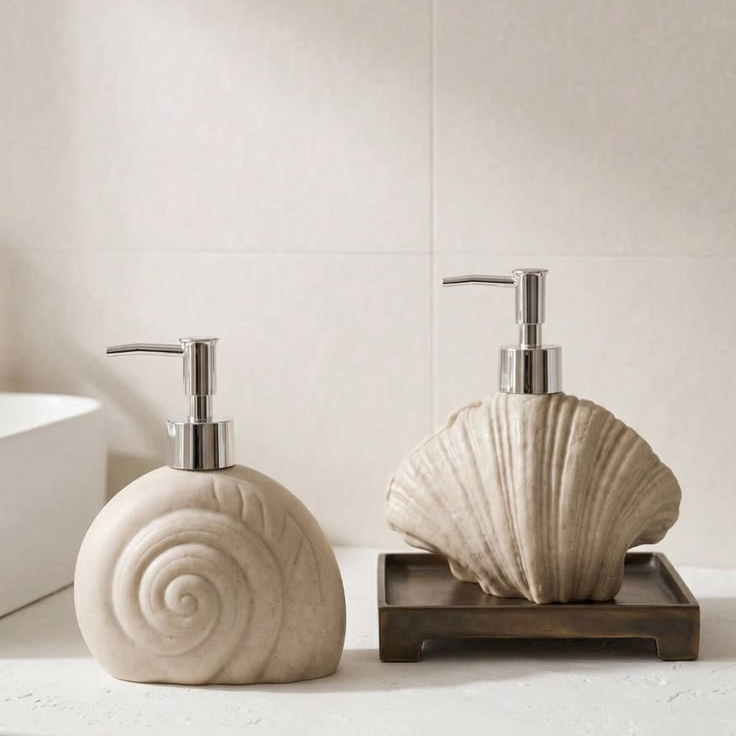 2-Piece Seashell Soap Dispenser Set – Beige & Silver